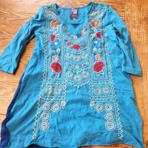 Johnny Was blue embroidered Tunic top sz Small